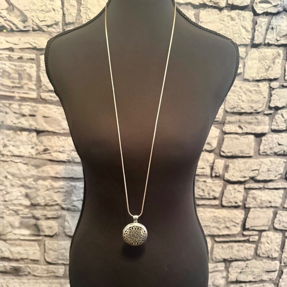 Brighton Serendipity Convertible Locket Necklace - Picture 8 of 9